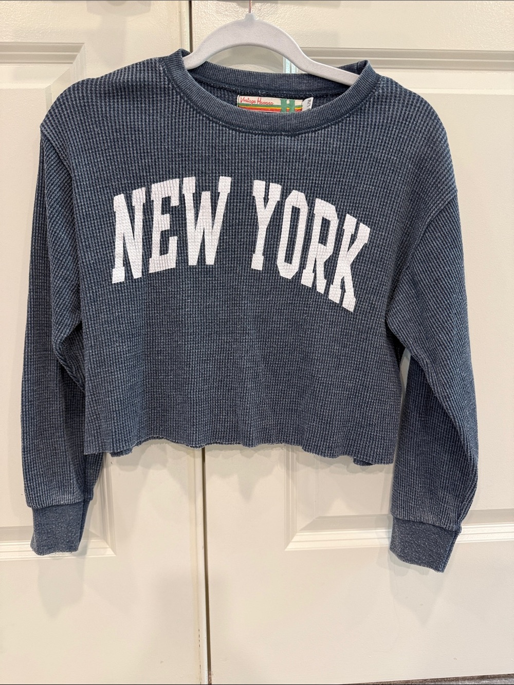 Vintage Havana Navy Waffle-Knit 'New York' Cropped Sweatshirt